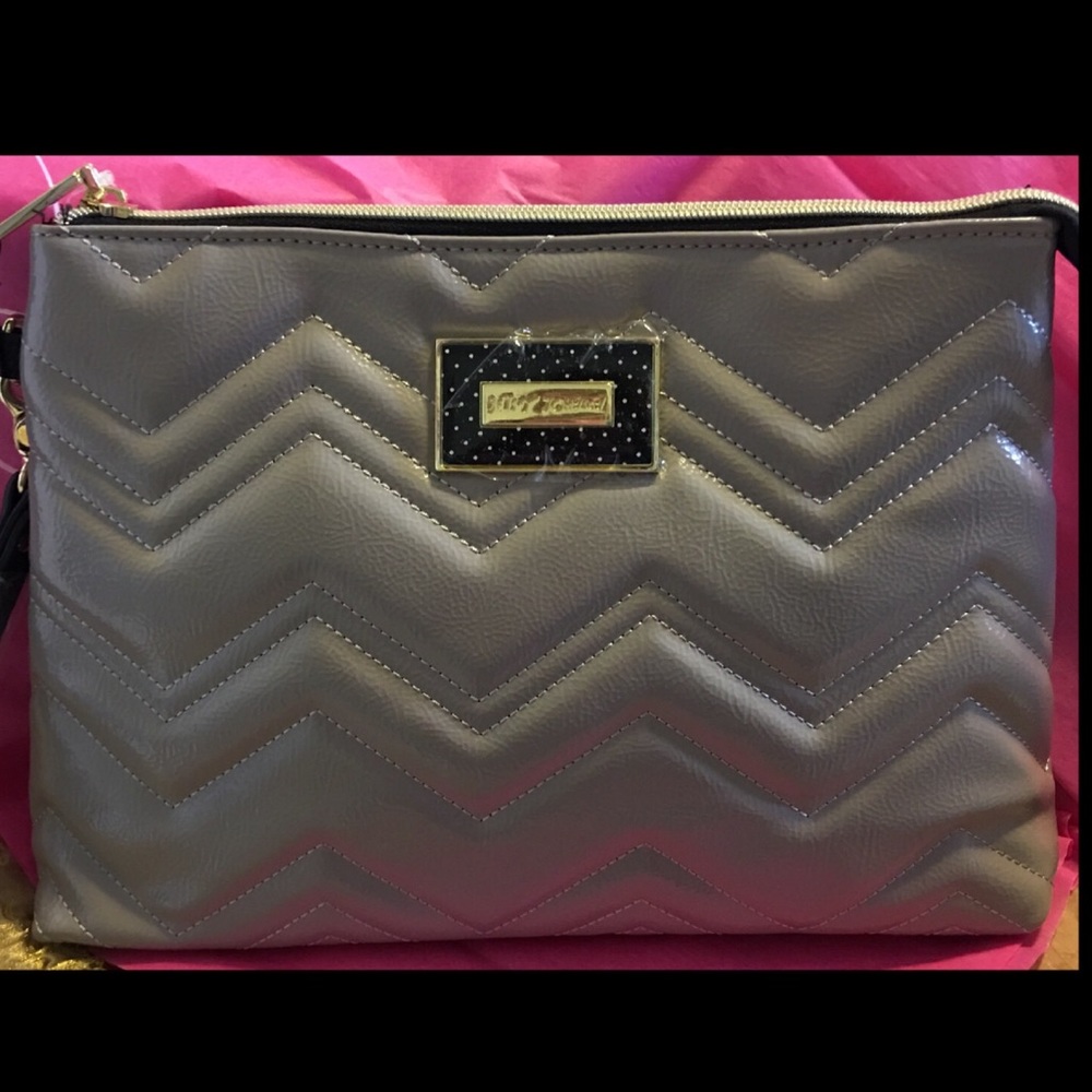 Betsey Johnson Cosmetic Pouch NWT - Picture 2 of 3